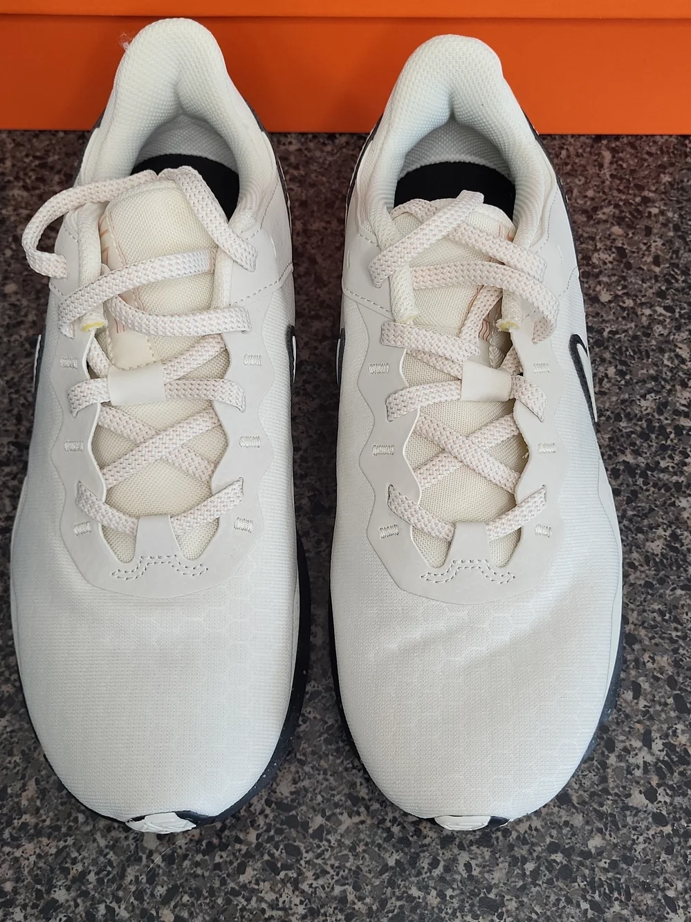 Nike Legend Essential 2 PRM Womens 7.5 Sail Black Training Shoes CZ3668-100 NIB